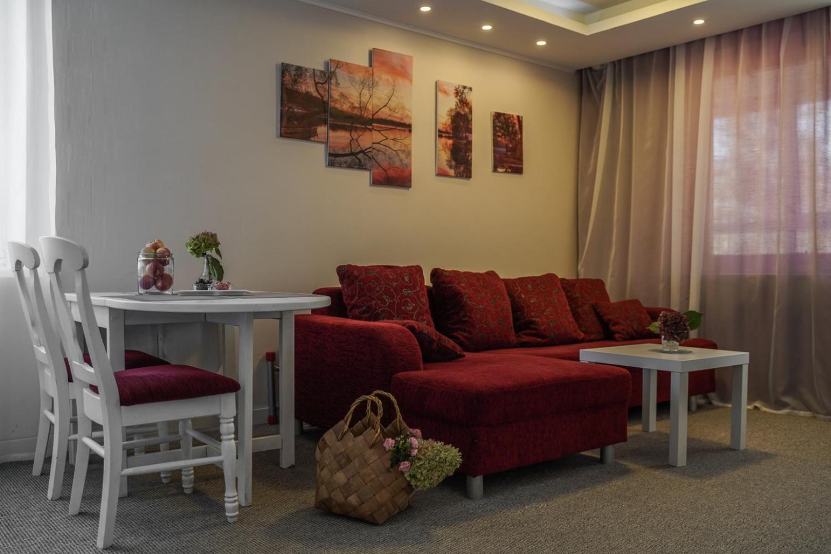 Apartamentai Birstono Centre Su Zidiniu Бирштонас Экстерьер фото
